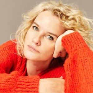 Isabelle Pasco