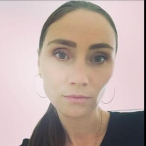 Stephanie Leon