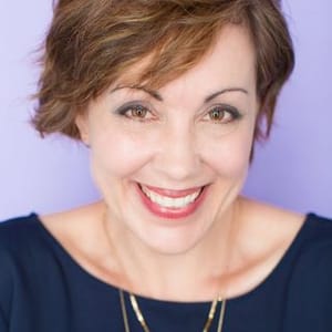 Laura Buckles