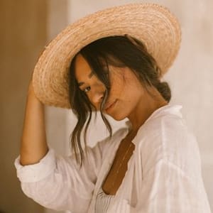 Elana  Hawaii  Maine