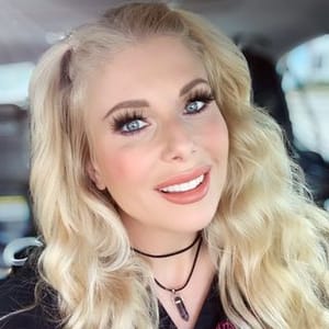 Krissy Vaine