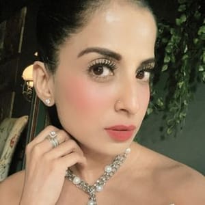 Dimple Kapoor