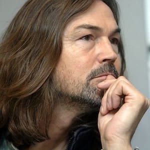 Nikas Safronov
