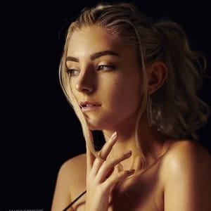 Contact Eva Elfie - Agent, Manager and Publicist Details