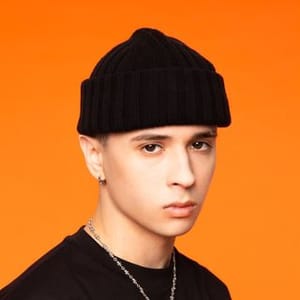 Slava Marlow