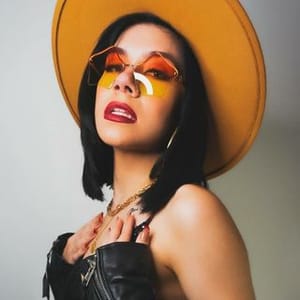 Sheely Costa