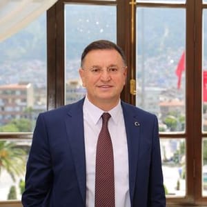 Lutfu Savas