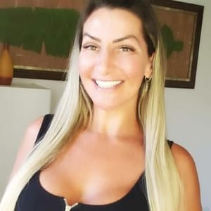 Juliana Meneghelo