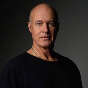Stefan Sauk