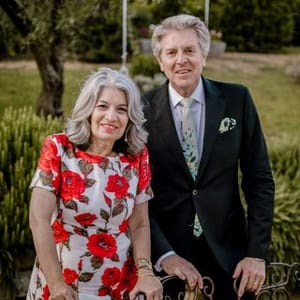 Cayetano Y Monica