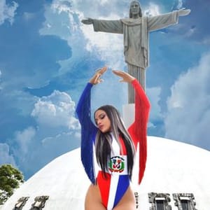 Paola Pinales