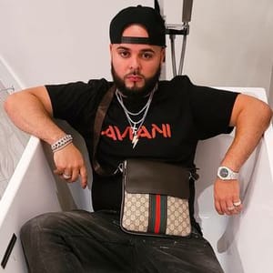 Naviin Aviani