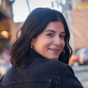 Liz Flores