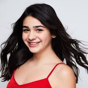 Alexandra Bull