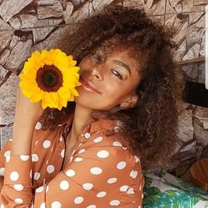 Roberta Santiago