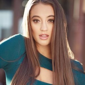 Alexis Rowland