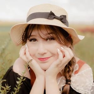 Thais Midori