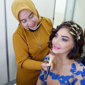 Hana Pratiwi