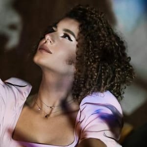Angi Shaya
