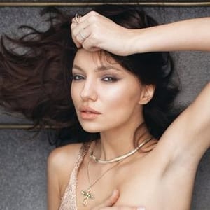 Ana T