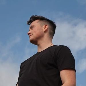 Aaron Rose