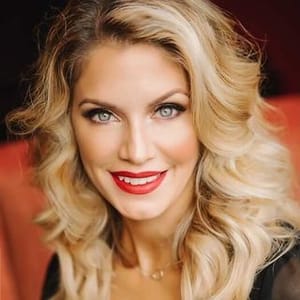 Melanie Harlow