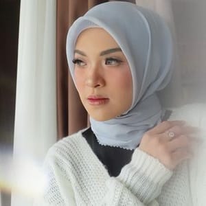 Delia Septianti
