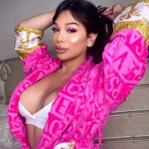 Ella Arreola