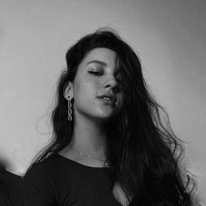 Julia Correa