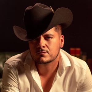 Xavier Flores