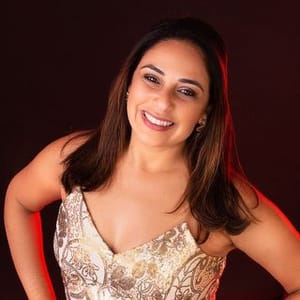 Sheila Esposa Estagiaria