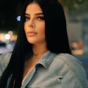 Penelope Casanola