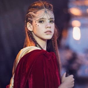 Renata R Bella
