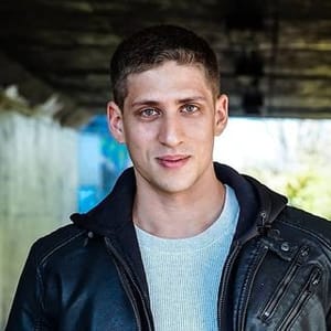 Tal Fly Aizik