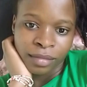 Abby Lilian -wa-abigdealpapaaz