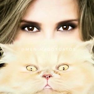 Menina Dos Gatos