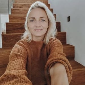 Julia Zwei