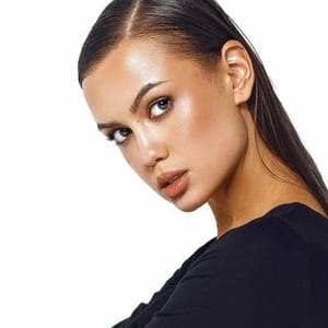 Nika Shuvalova