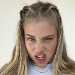 Darlyn Please