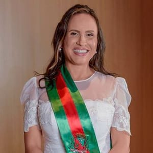 Paula Lemos