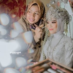 Sary Riana