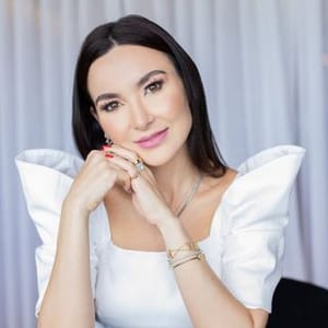 Dra. Ana Macedo