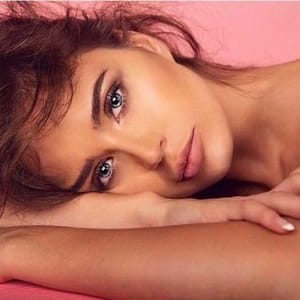 Alisa Fox