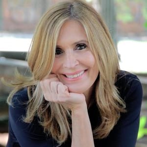 Monica Leal
