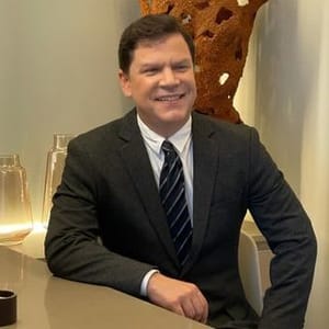 Dr. Jose Ricardo Lucena