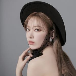 Sakura Miyawaki