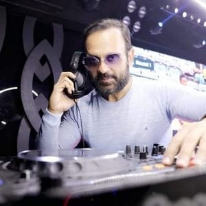 Dj Sheizwood