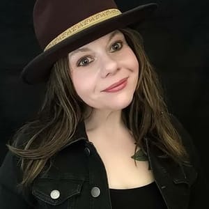 Carrie Lynn Salikin