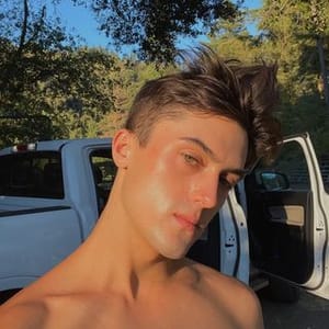 Colton Dickinson