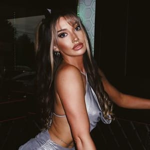 Felicia  Burzotta